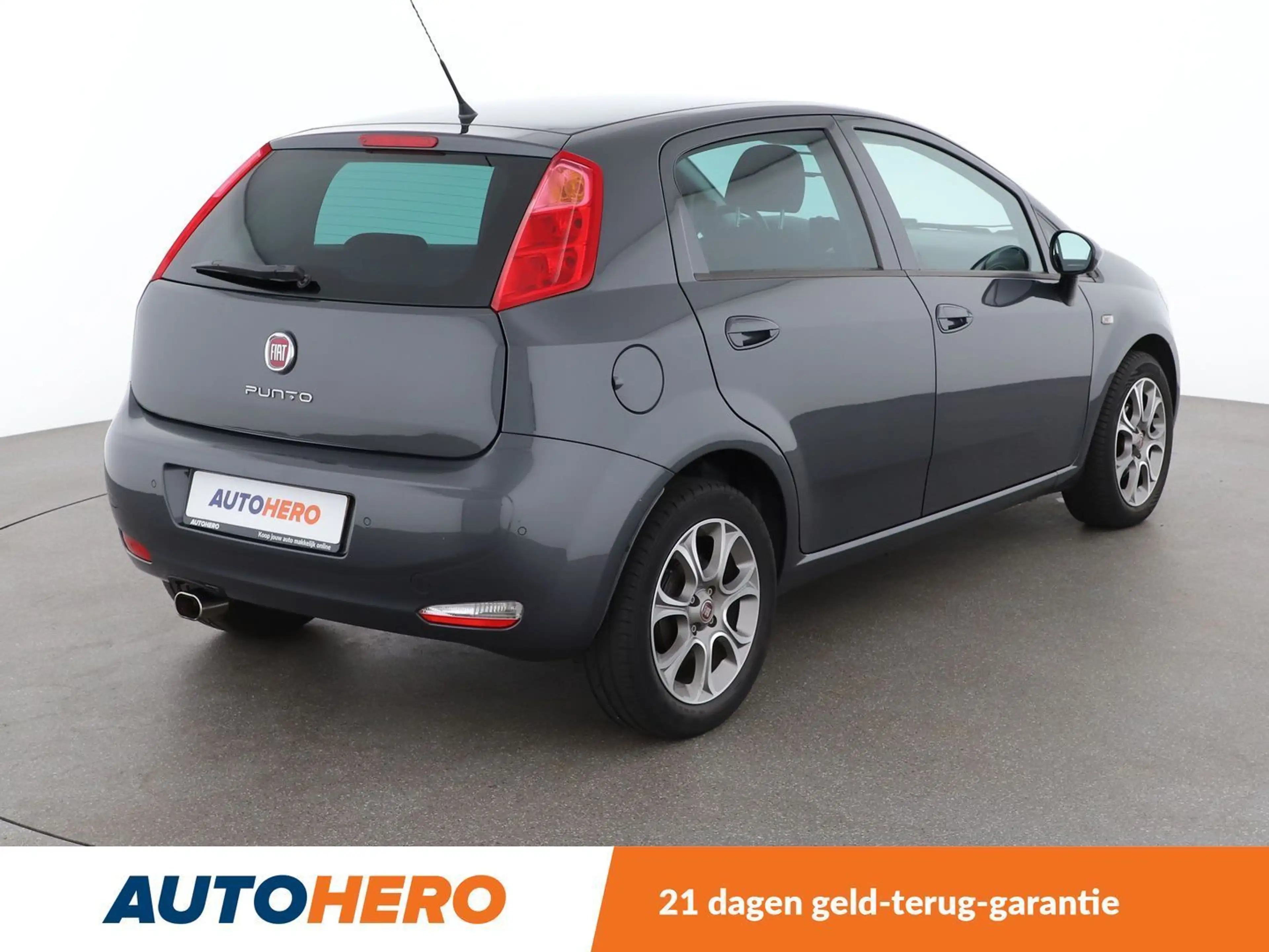 Fiat Punto 0.9 Lounge — photo 6