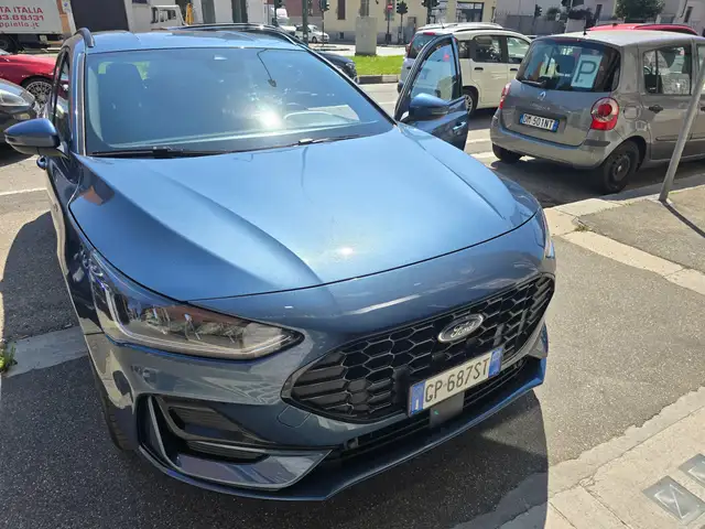 Ford Focus ST LINE