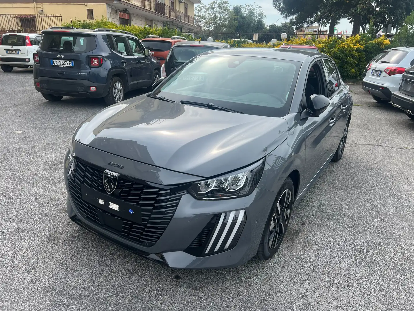 Peugeot 208 208 1.2 puretech Allure VARI COLORI 15000KM 2024 Gris - 1