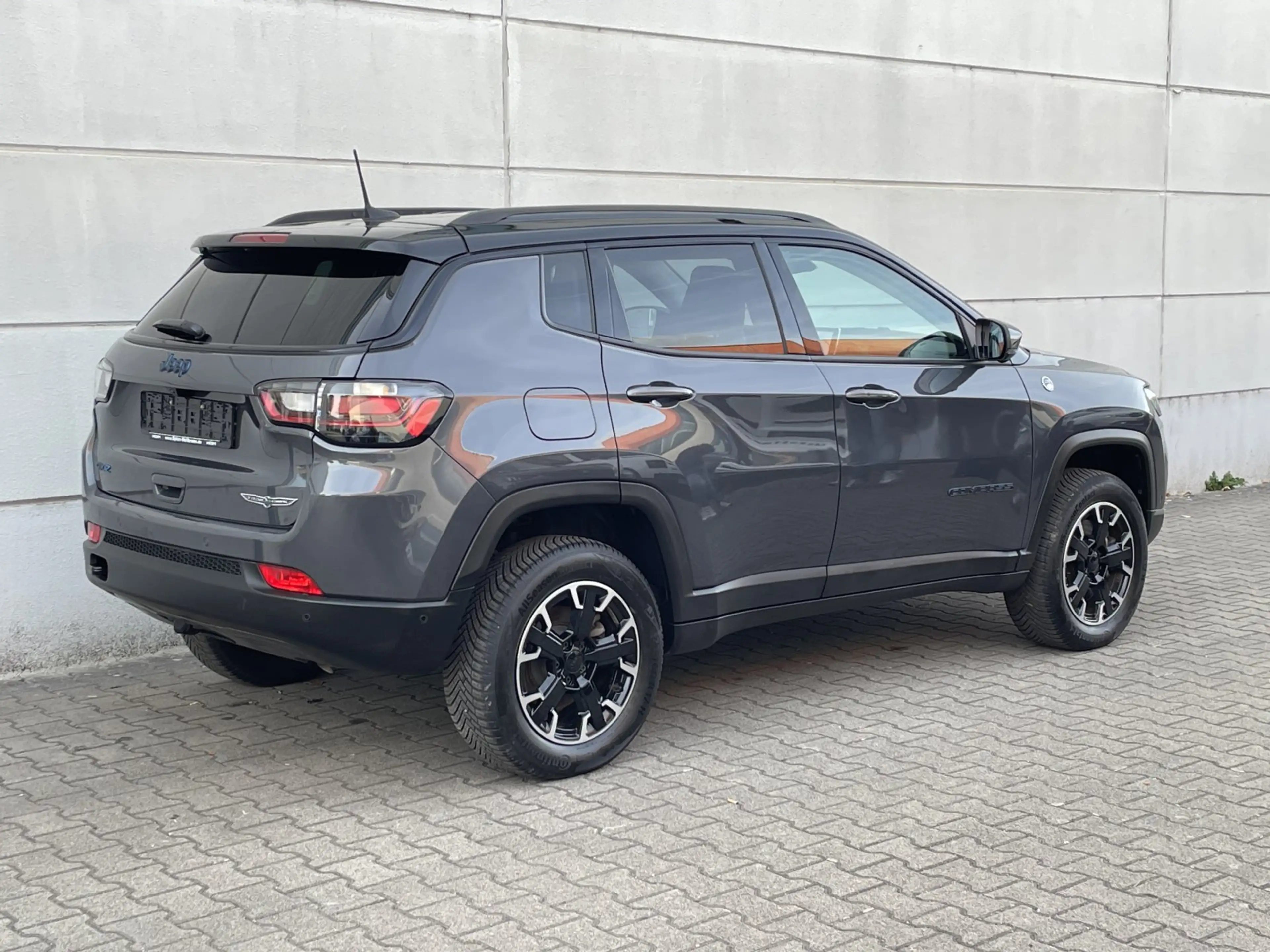 Jeep Compass 1.3 Plug-In Hybrid  Overland ACC Rkam TotwAss CarP — photo 3