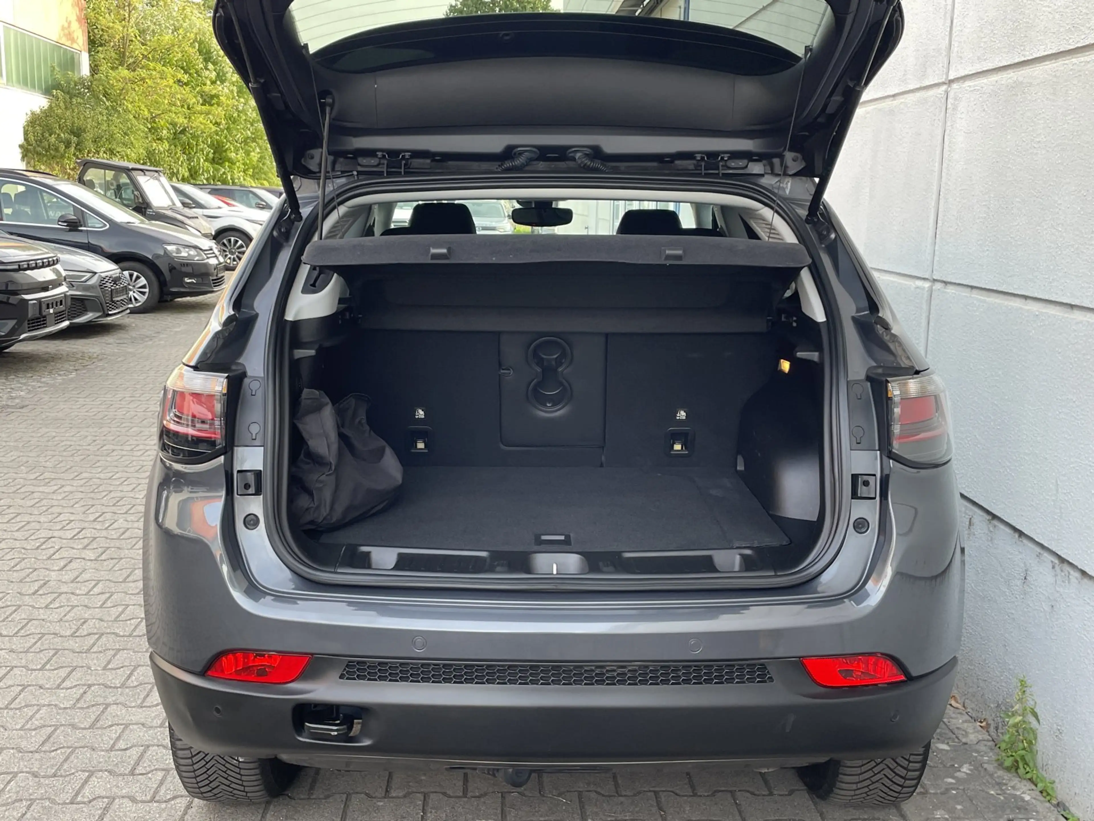 Jeep Compass 1.3 Plug-In Hybrid  Overland ACC Rkam TotwAss CarP — photo 10