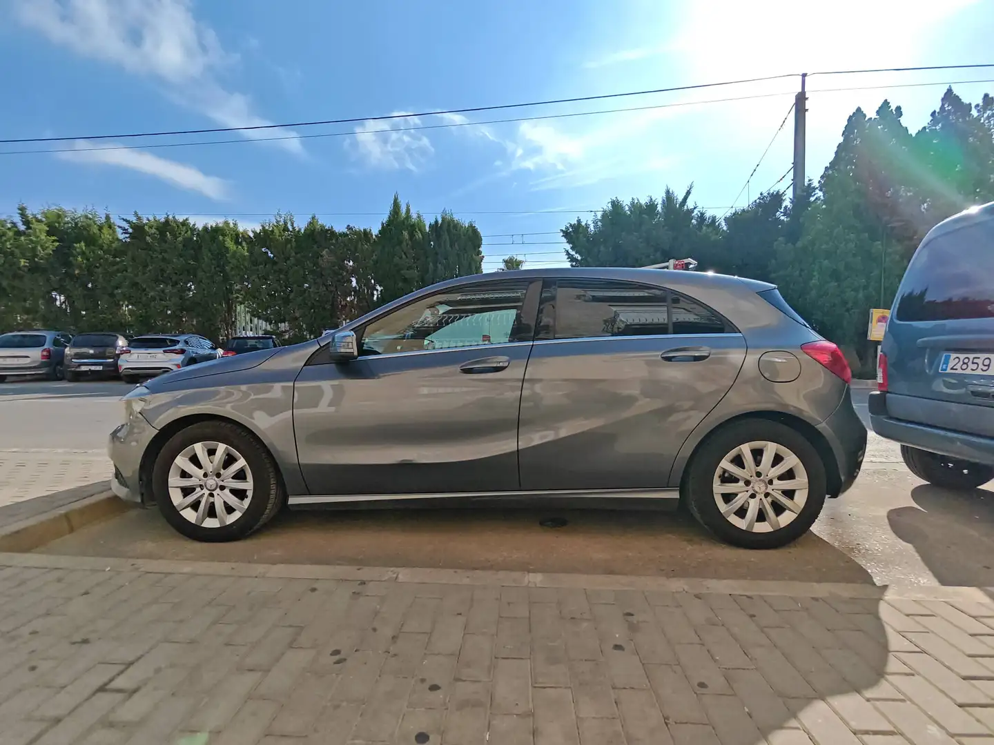 Mercedes-Benz A 180 Urban A 180CDI BE Urban Gris - 2
