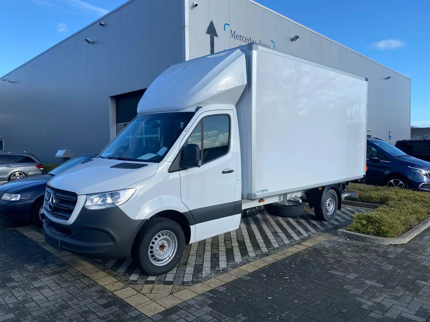 Mercedes-Benz Sprinter 317 CDI Chassis L3 RWD 9G-TRONIC 3.5T Wit - 1