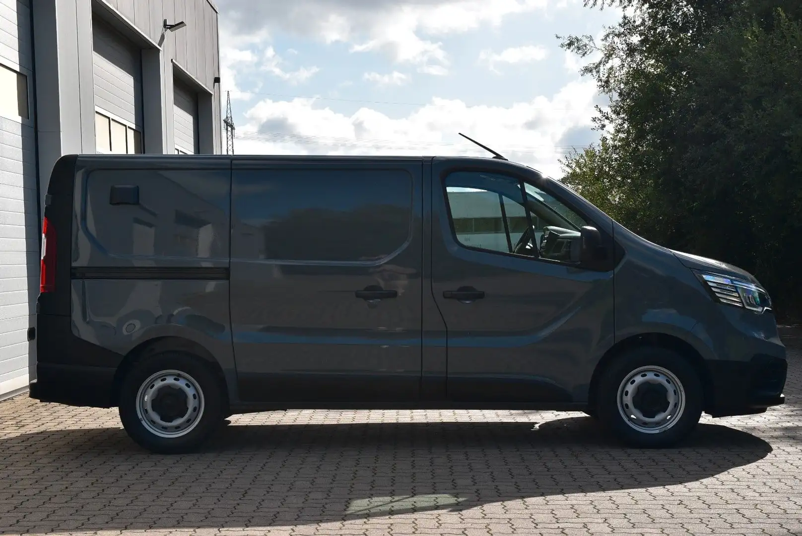 Renault Trafic Kasten L1H1 2,8t 1-HAND/LED/SORTIMO/KLIMA Gris - 2