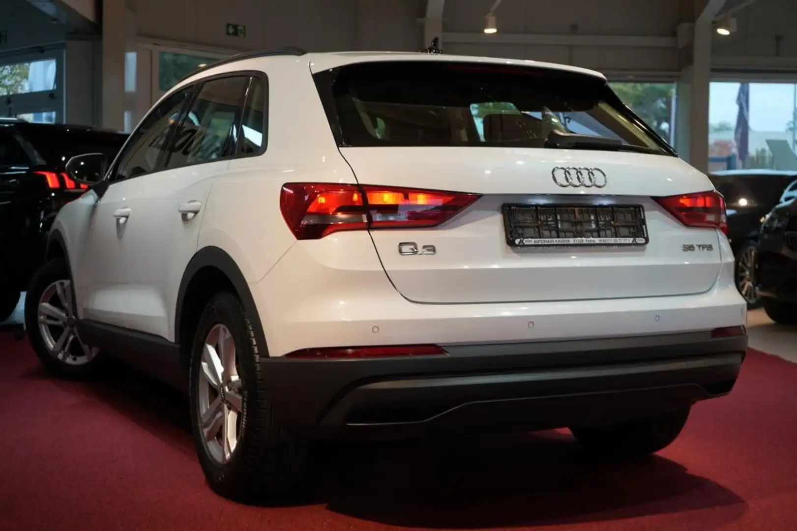 Audi Q3 35 TFSI * Virtual*Klima* Weiß - 2