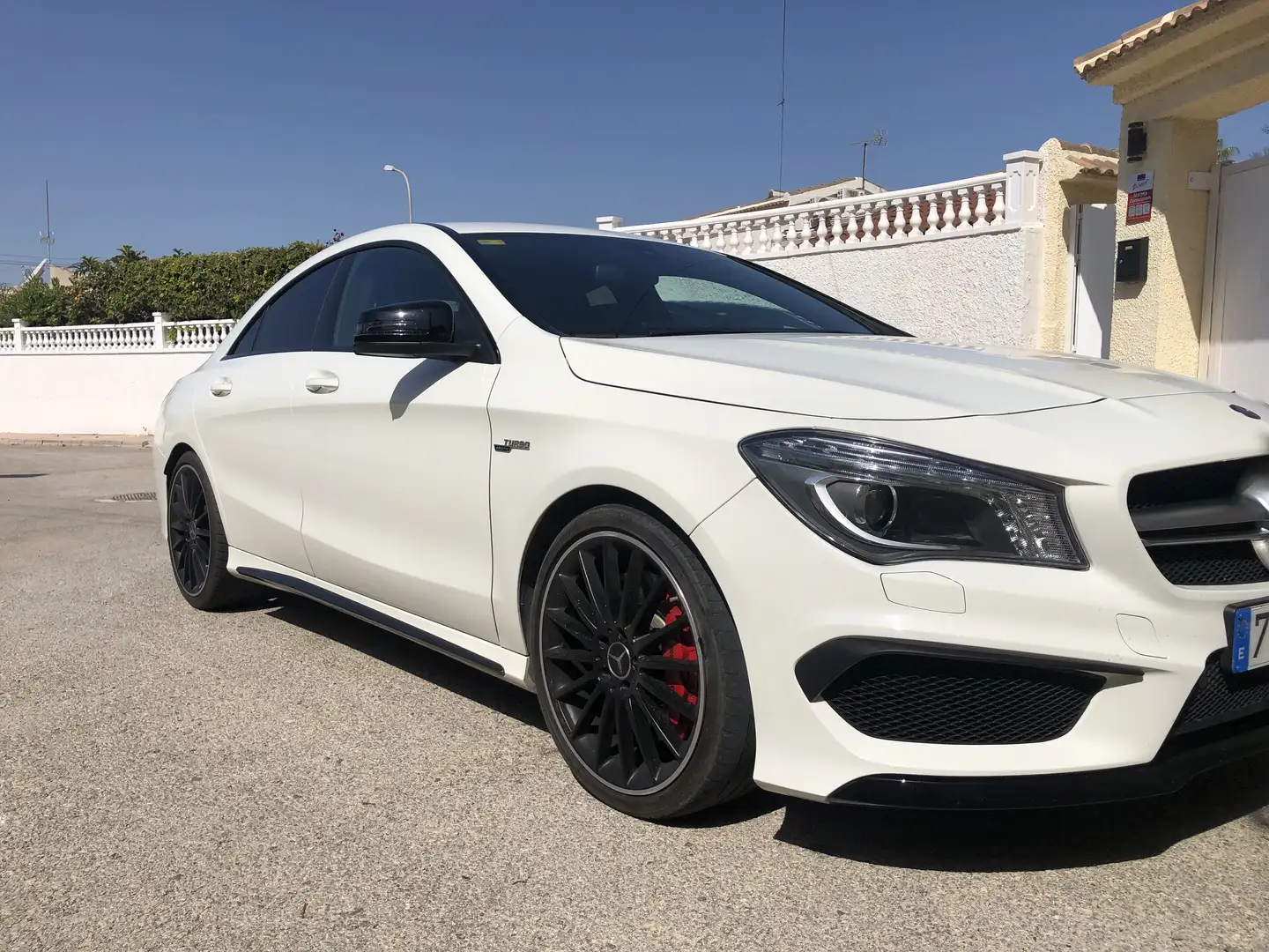Mercedes-Benz CLA 45 AMG 4Matic 7G-DCT - 2