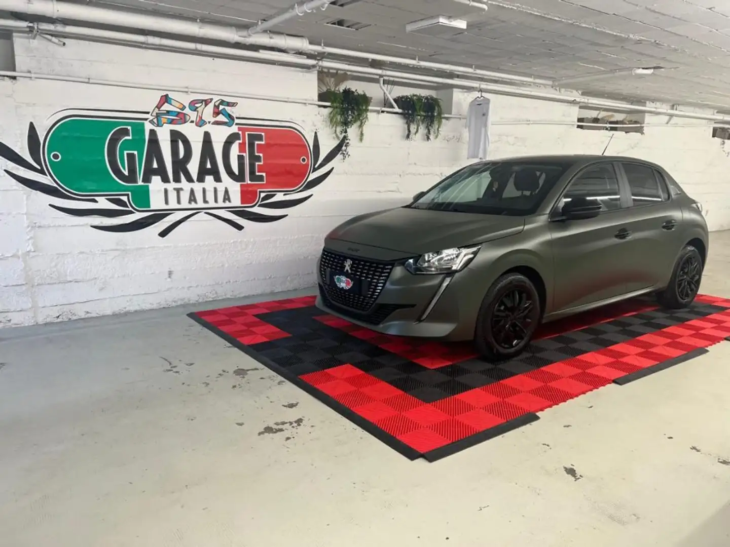 Peugeot 208 UNICOPROPRIETARIO - PARI NUOVO - NEOPATENTATI Verde - 1