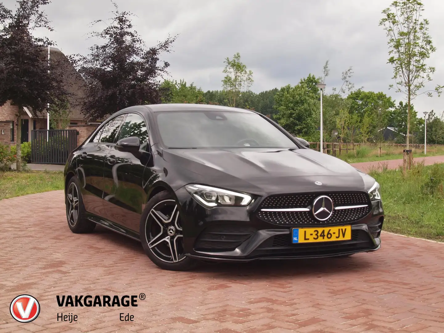 Mercedes-Benz CLA 180 Premium Plus | Amg-Pakket | Camera | Apple Carplay Siyah - 1