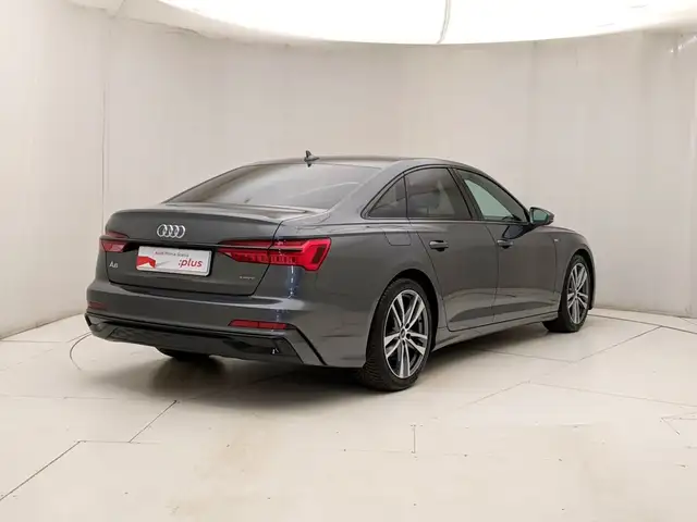Audi A6 view 4