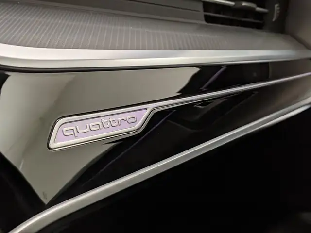 Audi A6 view 14