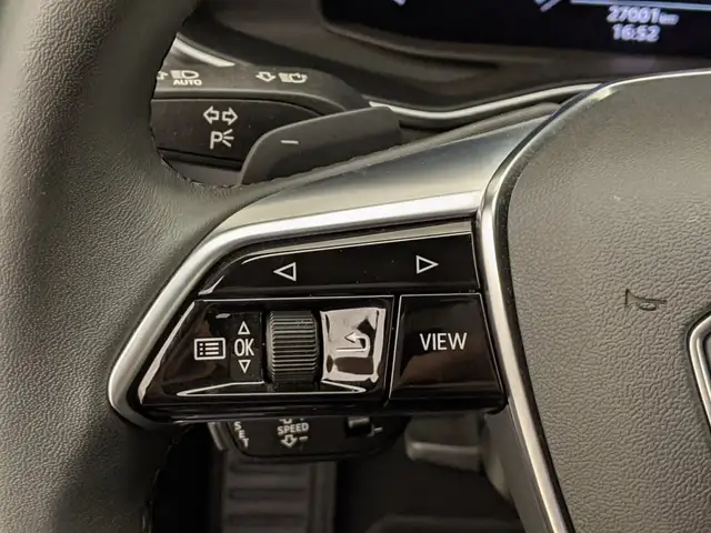 Audi A6 view 12
