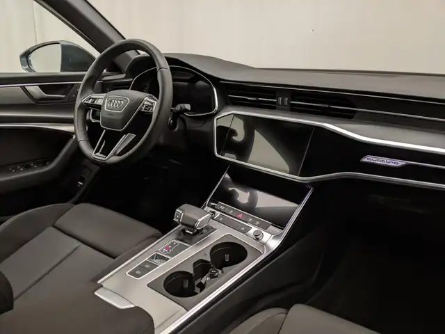 Audi A6 view 6