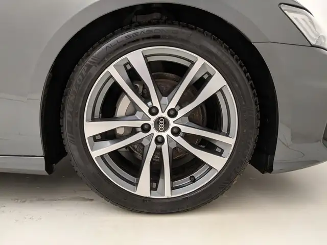 Audi A6 view 9