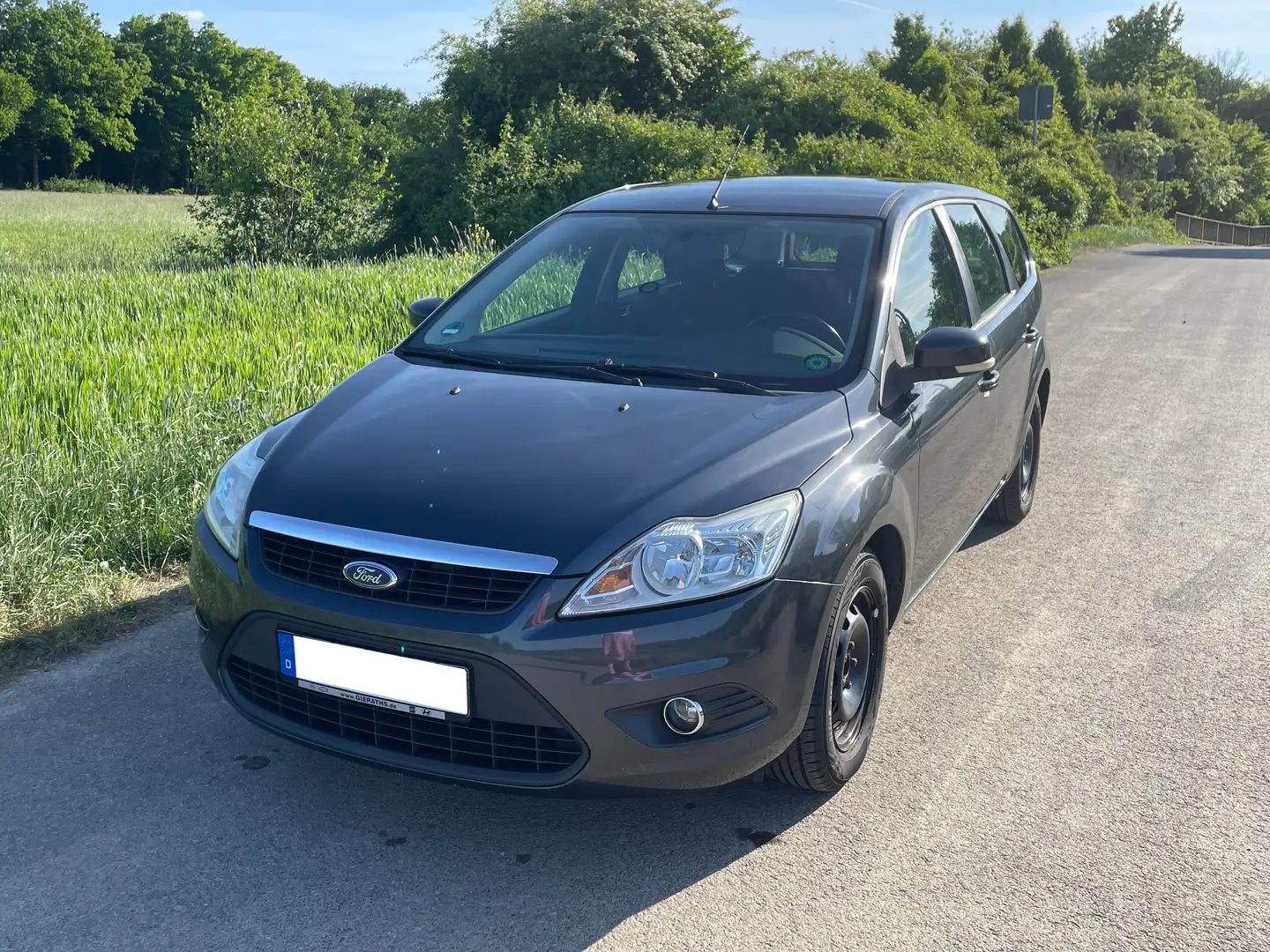 Ford Focus Focus Turnier Turnier 1.6 16V Style Grau - 1