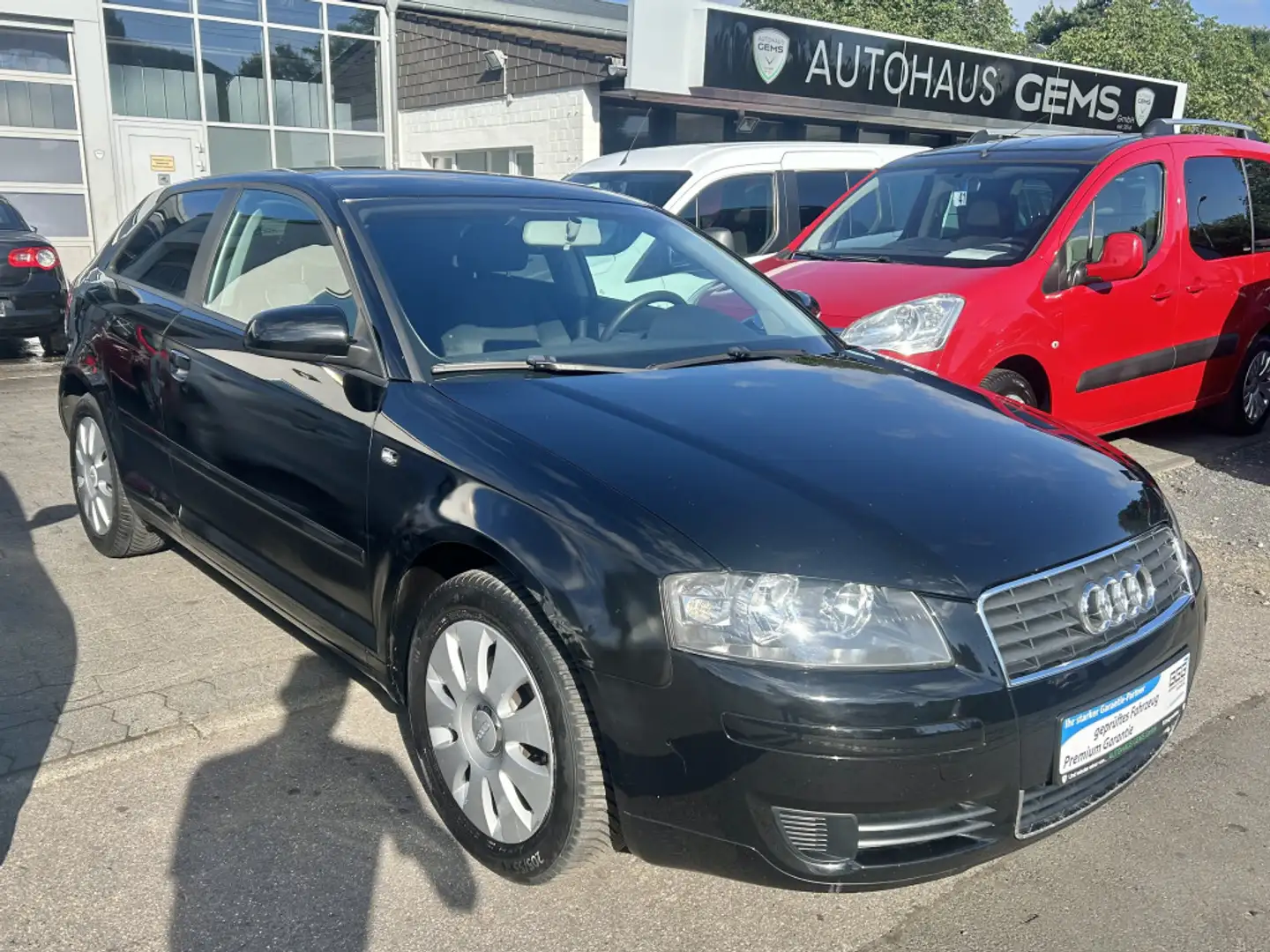 Audi A3 1.6 Attraction Noir - 1