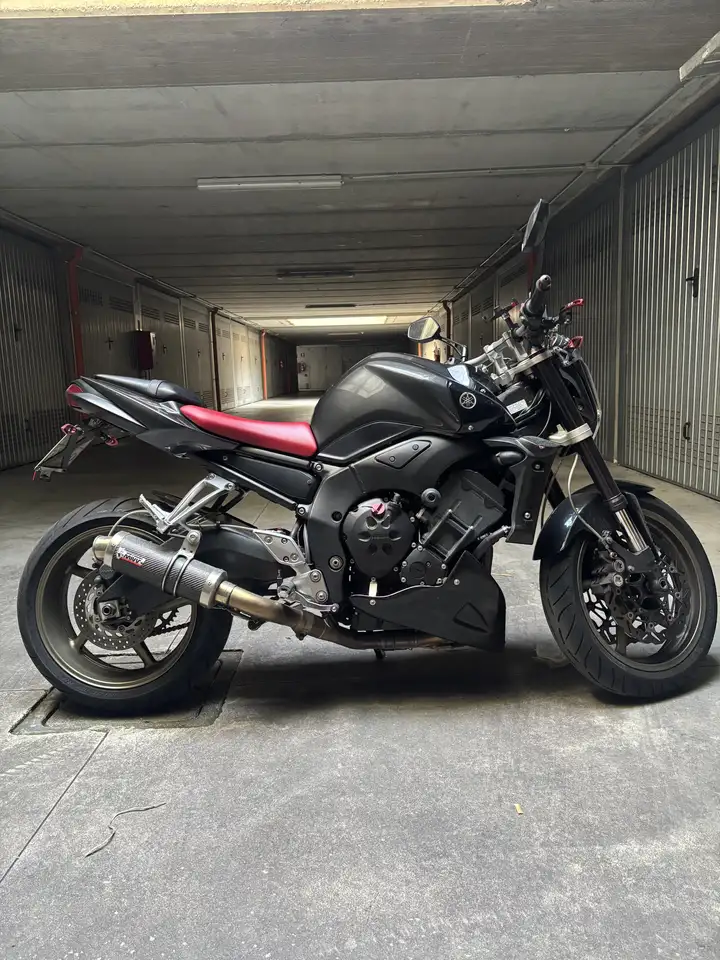 Yamaha FZ 1