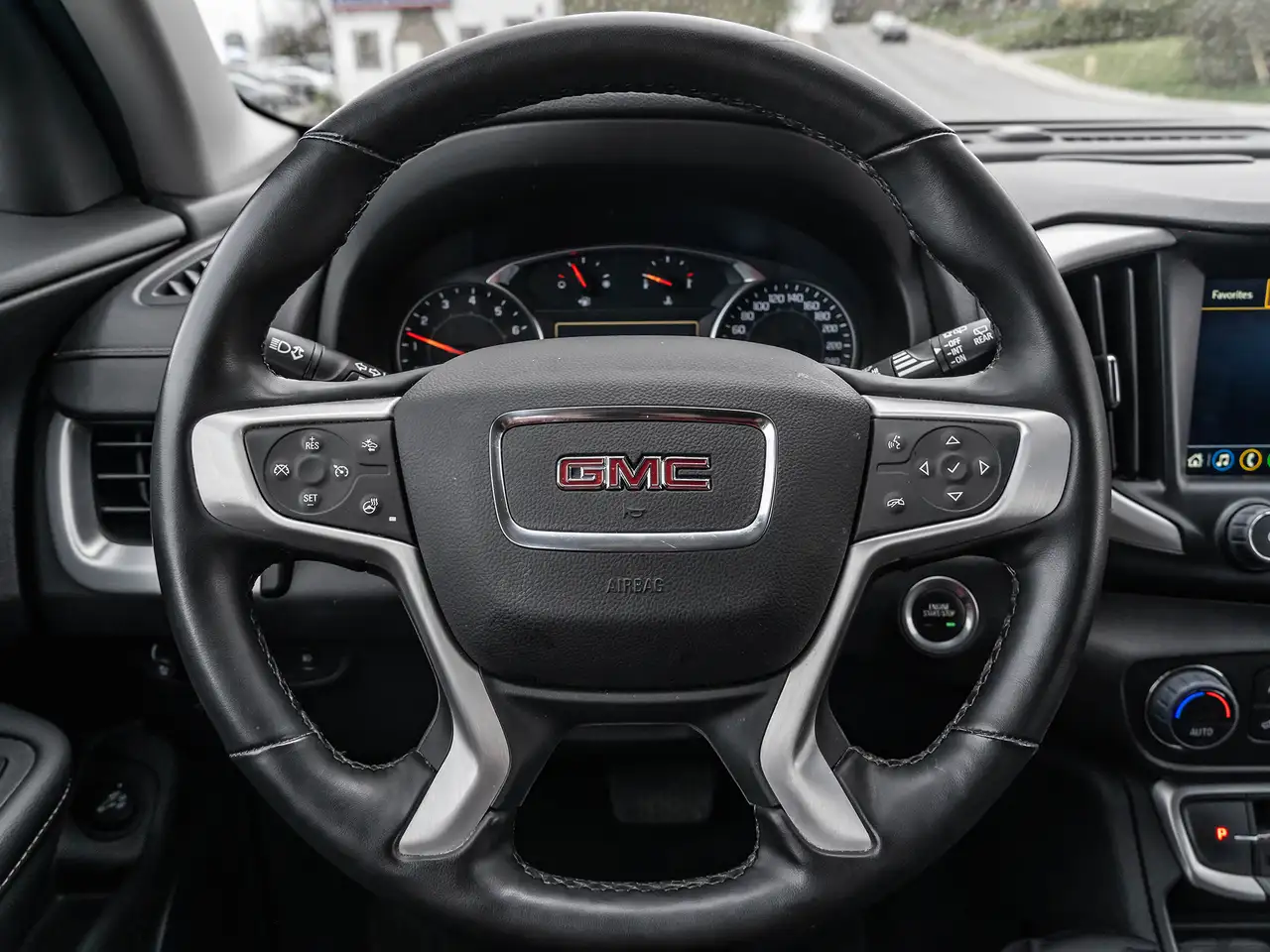 GMC Terrain снимка GMC Terrain