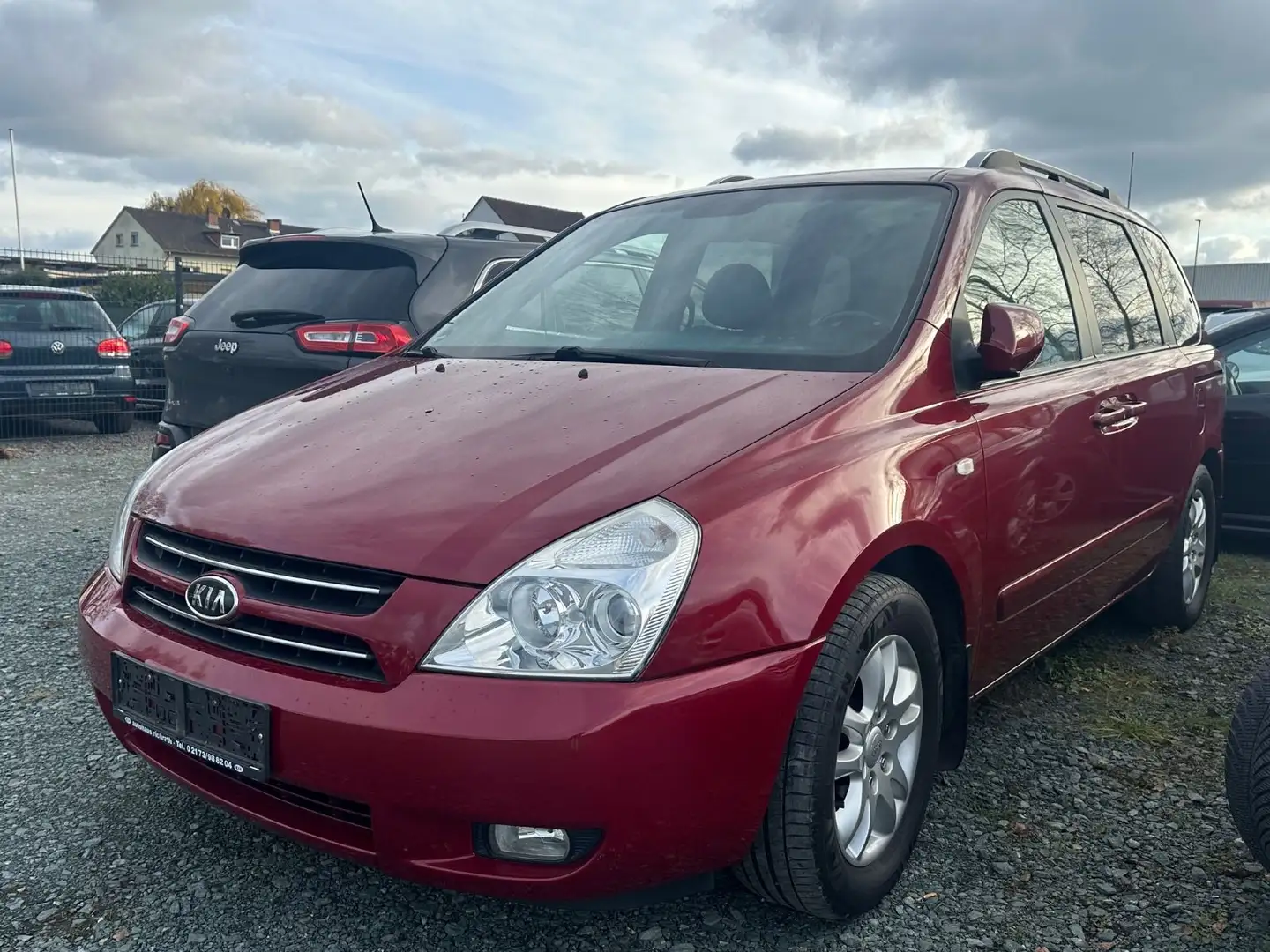 Kia Carnival 2.9 CRDi VGT EX Automatik 7-Sitzer Rouge - 1