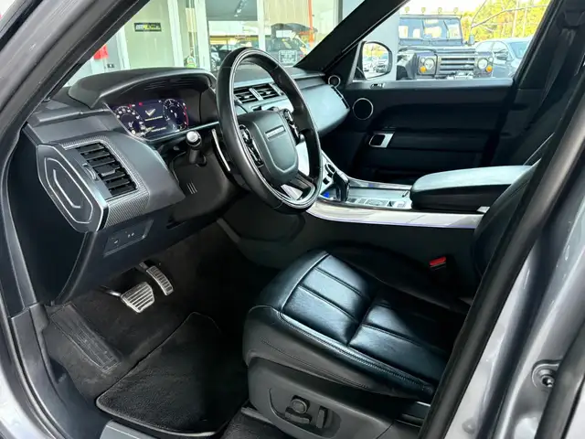 Land Rover Range Rover Sport view 13
