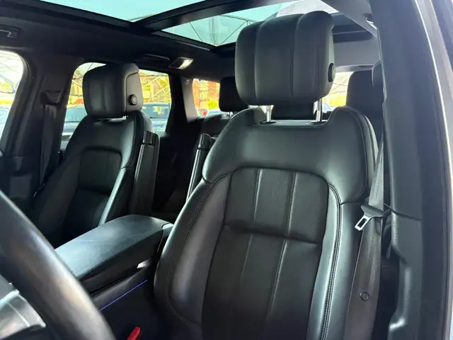 Land Rover Range Rover Sport view 12