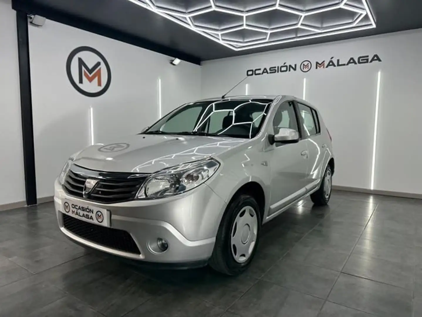 Dacia Sandero 1.2 Ambiance Zilver - 1