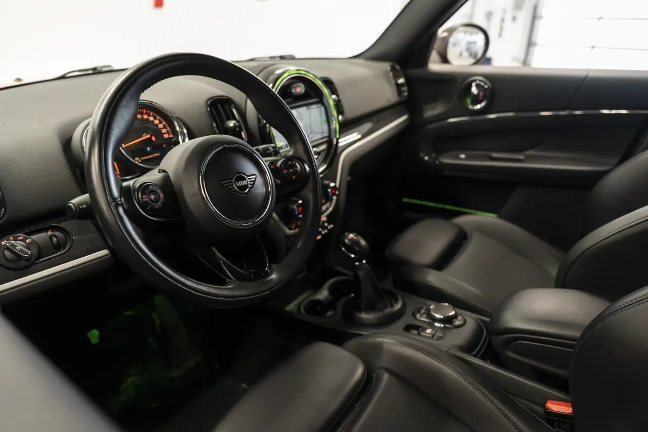MINI Cooper S Countryman снимка MINI Cooper S Countryman