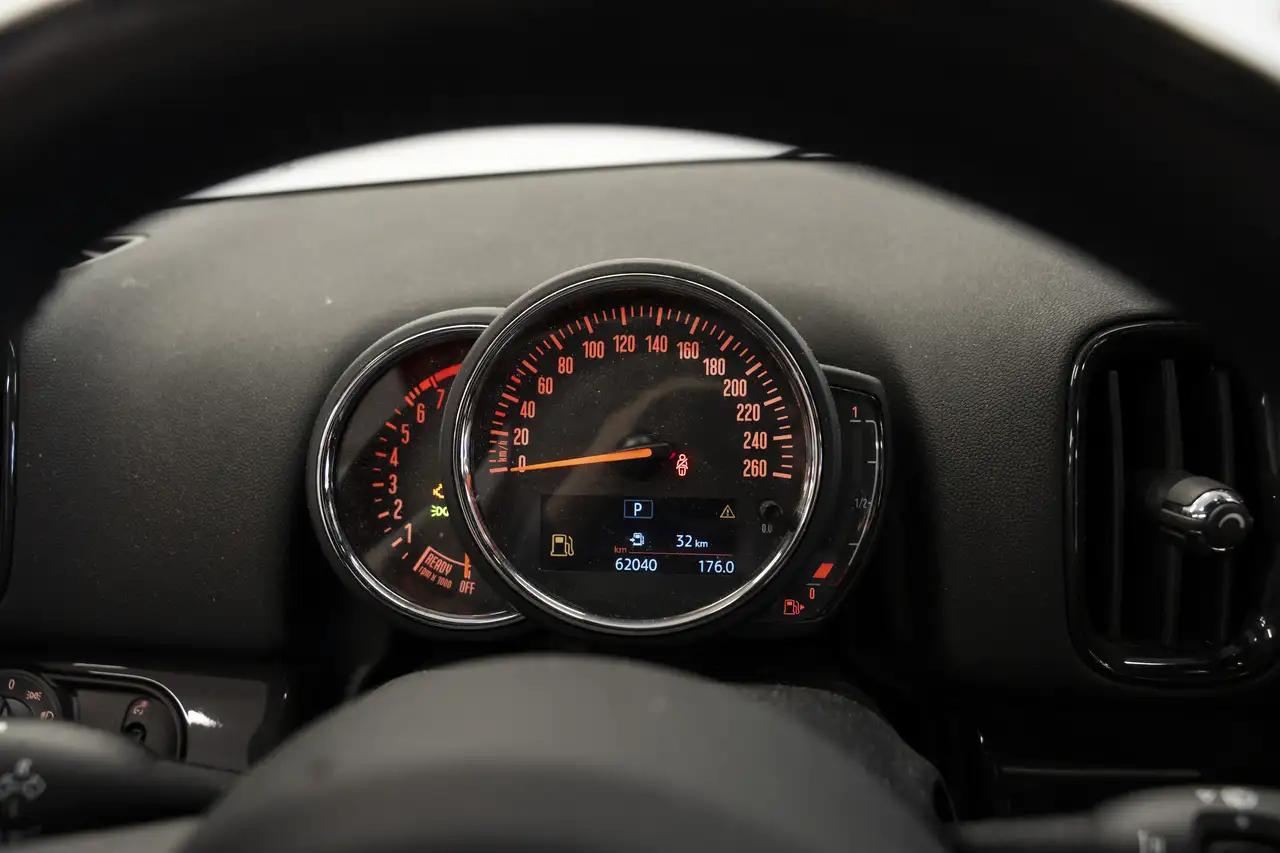 MINI Cooper S Countryman снимка MINI Cooper S Countryman