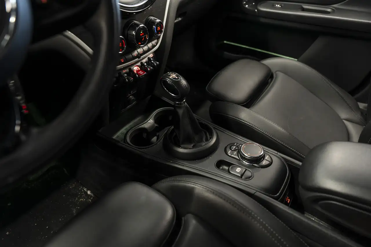 MINI Cooper S Countryman снимка MINI Cooper S Countryman