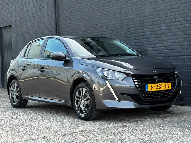 Peugeot 208 view 7