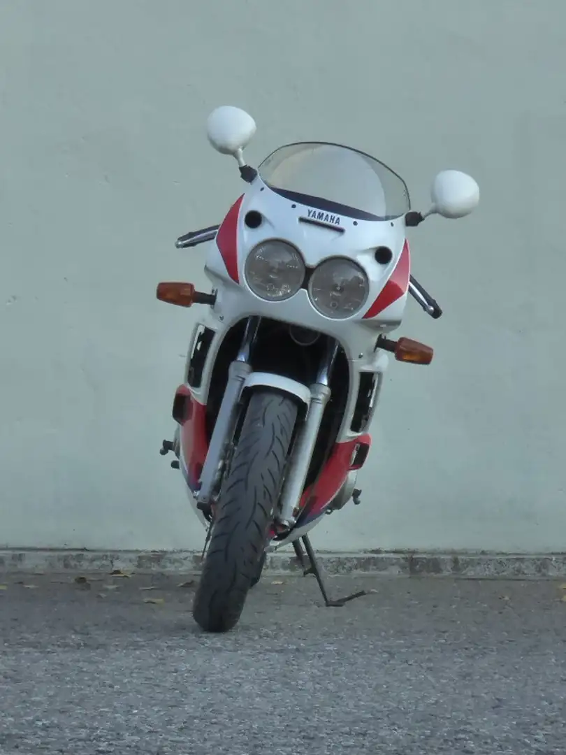 Yamaha FZR 600 Genesis Blanco - 1