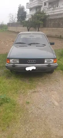 Audi 80