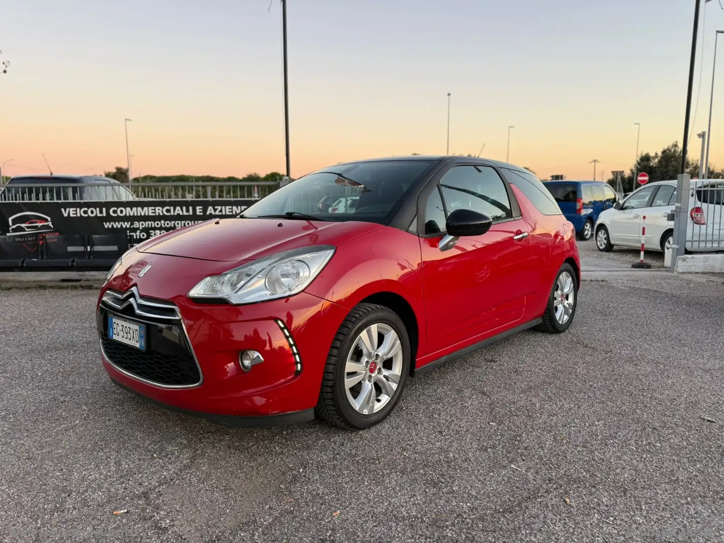 DS Automobiles DS 3 DS 3 1.6 e-HDi 90 airdream EXCLUSIVE - 2