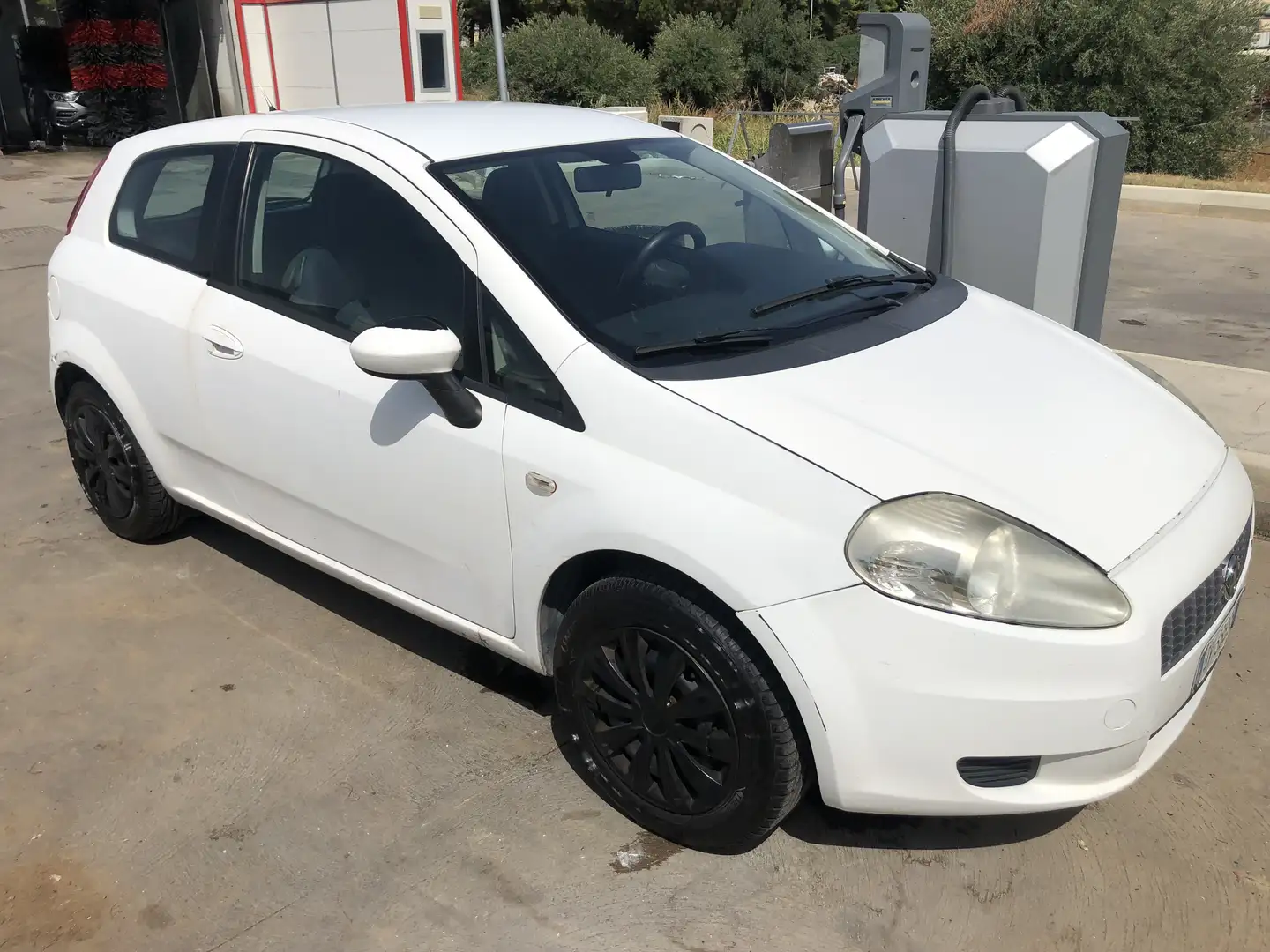 Fiat Grande Punto 3p 1.3 mjt 16v Active c/clima 75cv - 1