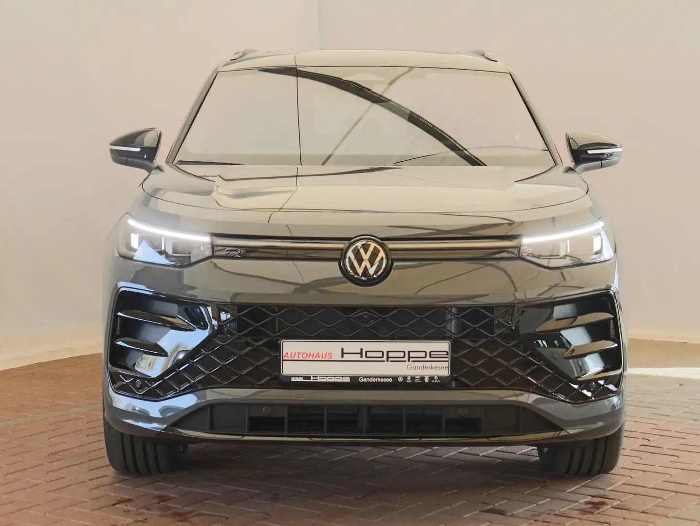 Volkswagen Tayron R-Line 1.5l TSI e-HYBRID AHK+PANO+LEDER+MATRIX Grau - 2