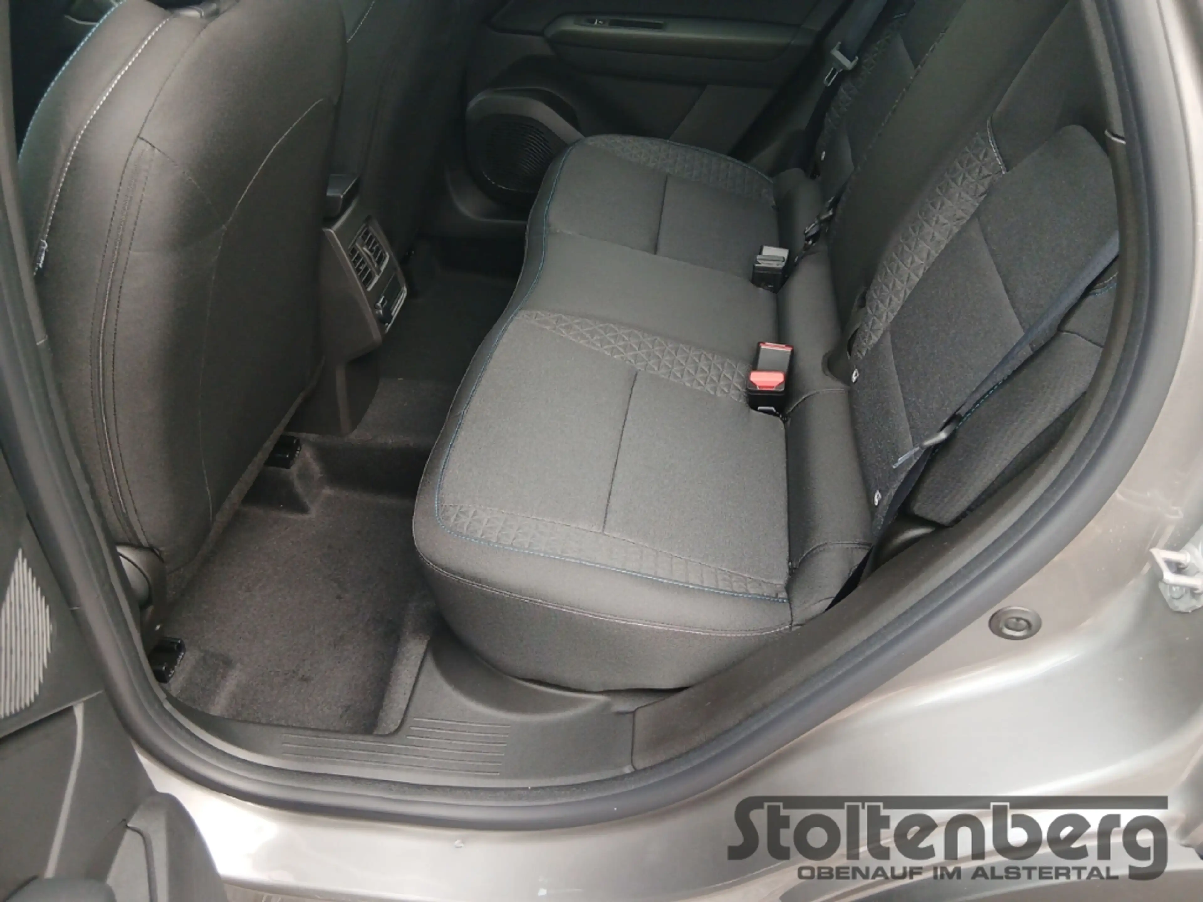 Mitsubishi Grandis Diamant Plus 1,3 *Digitales Cockpit LED Apple CarP — photo 11