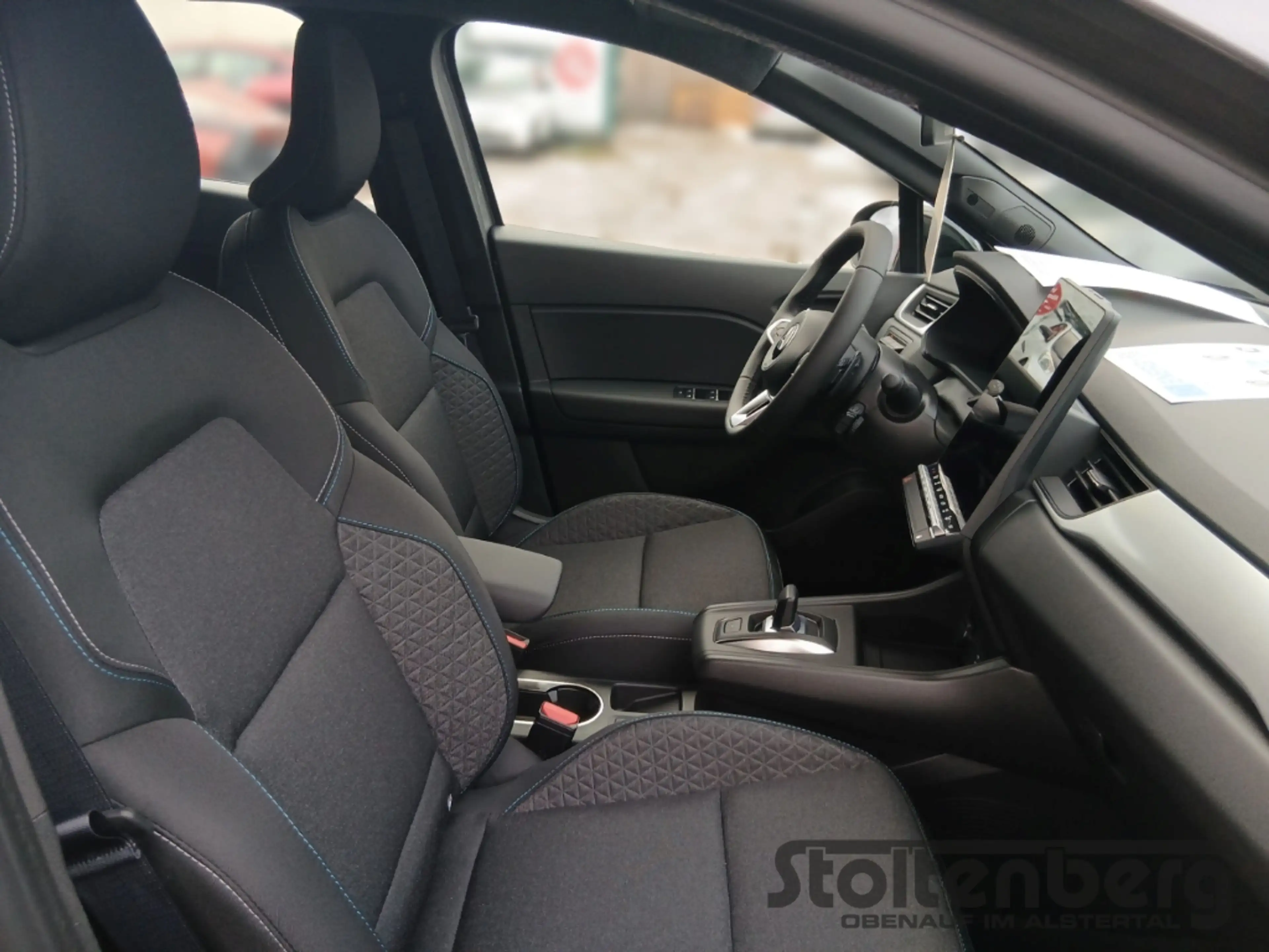 Mitsubishi Grandis Diamant Plus 1,3 *Digitales Cockpit LED Apple CarP — photo 6
