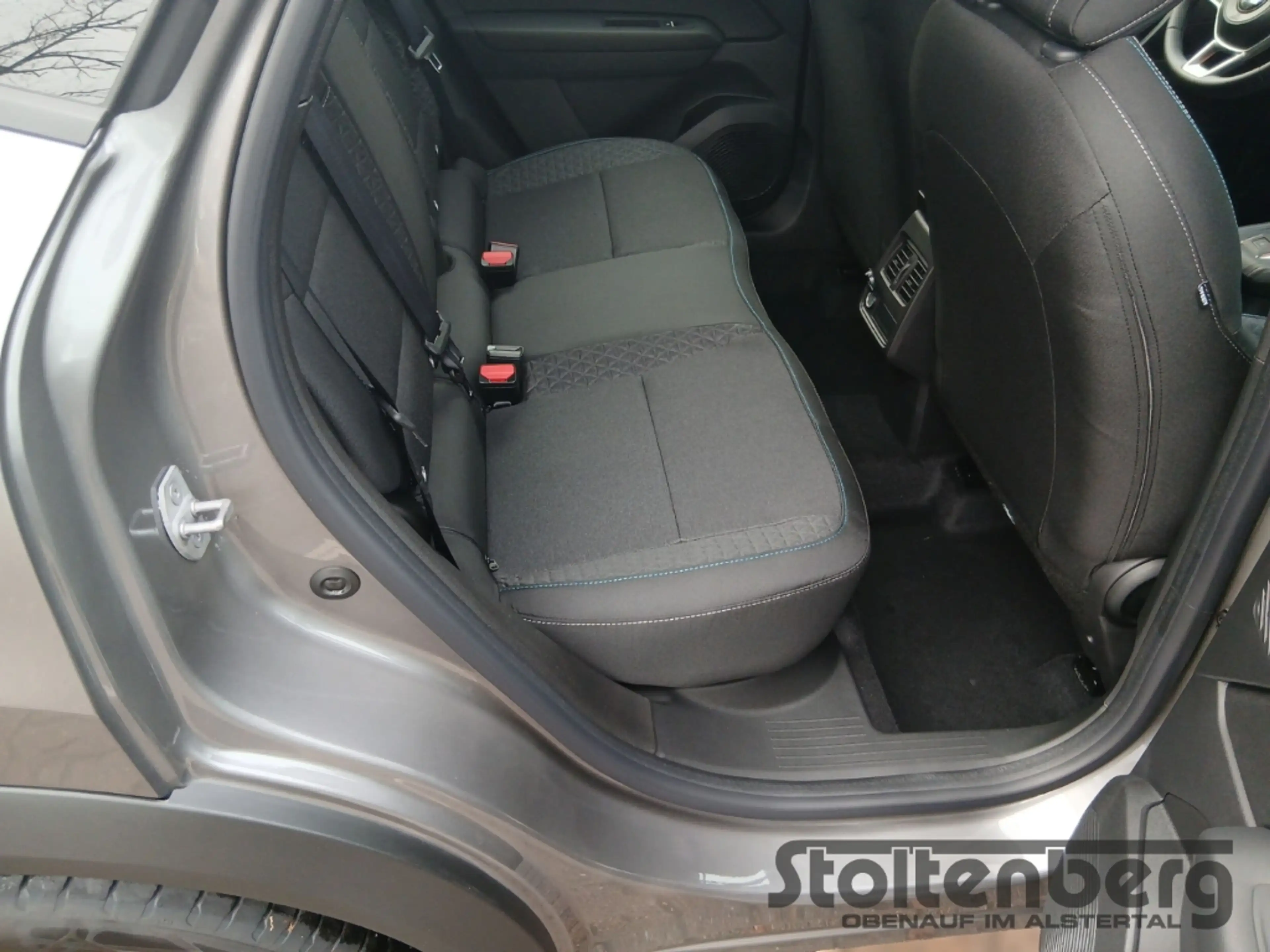 Mitsubishi Grandis Diamant Plus 1,3 *Digitales Cockpit LED Apple CarP — photo 7