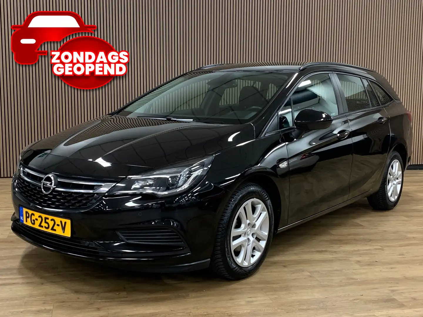 Opel Astra Sports Tourer 1.0 Online Edition|105000KM|Navigati Zwart - 1