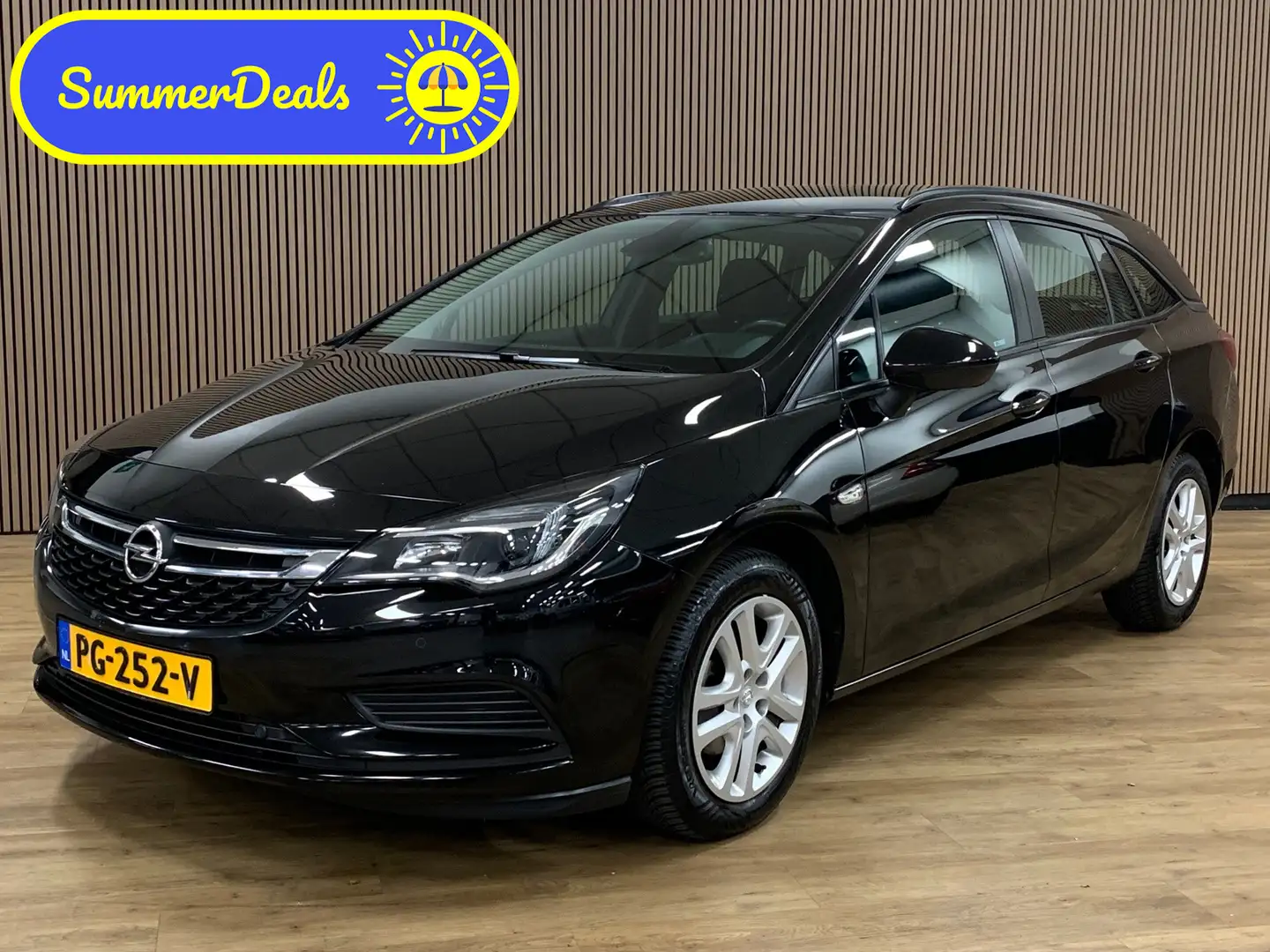 Opel Astra Sports Tourer 1.0 Online Edition|105000KM|Navigati Czarny - 1