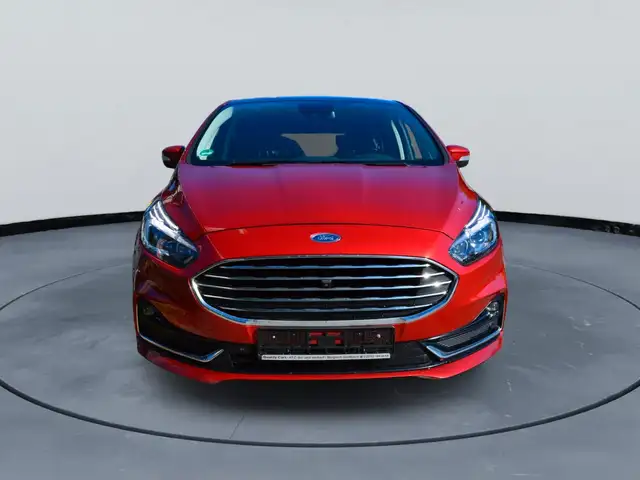 Ford S-Max view 2