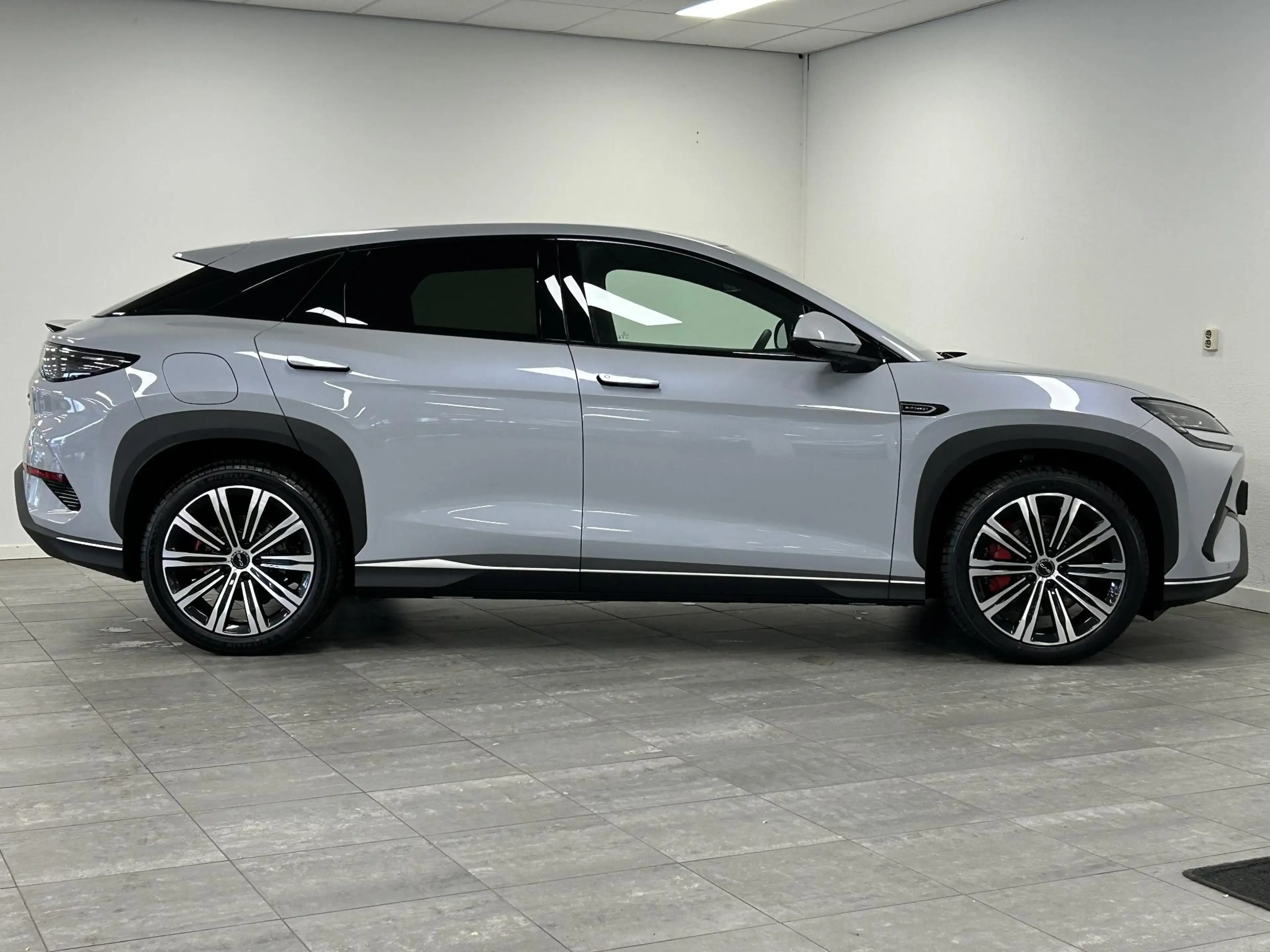 BYD Sealion 7 Design AWD 82.5 kWh Indigo Grey | Te bestellen bij — photo 20