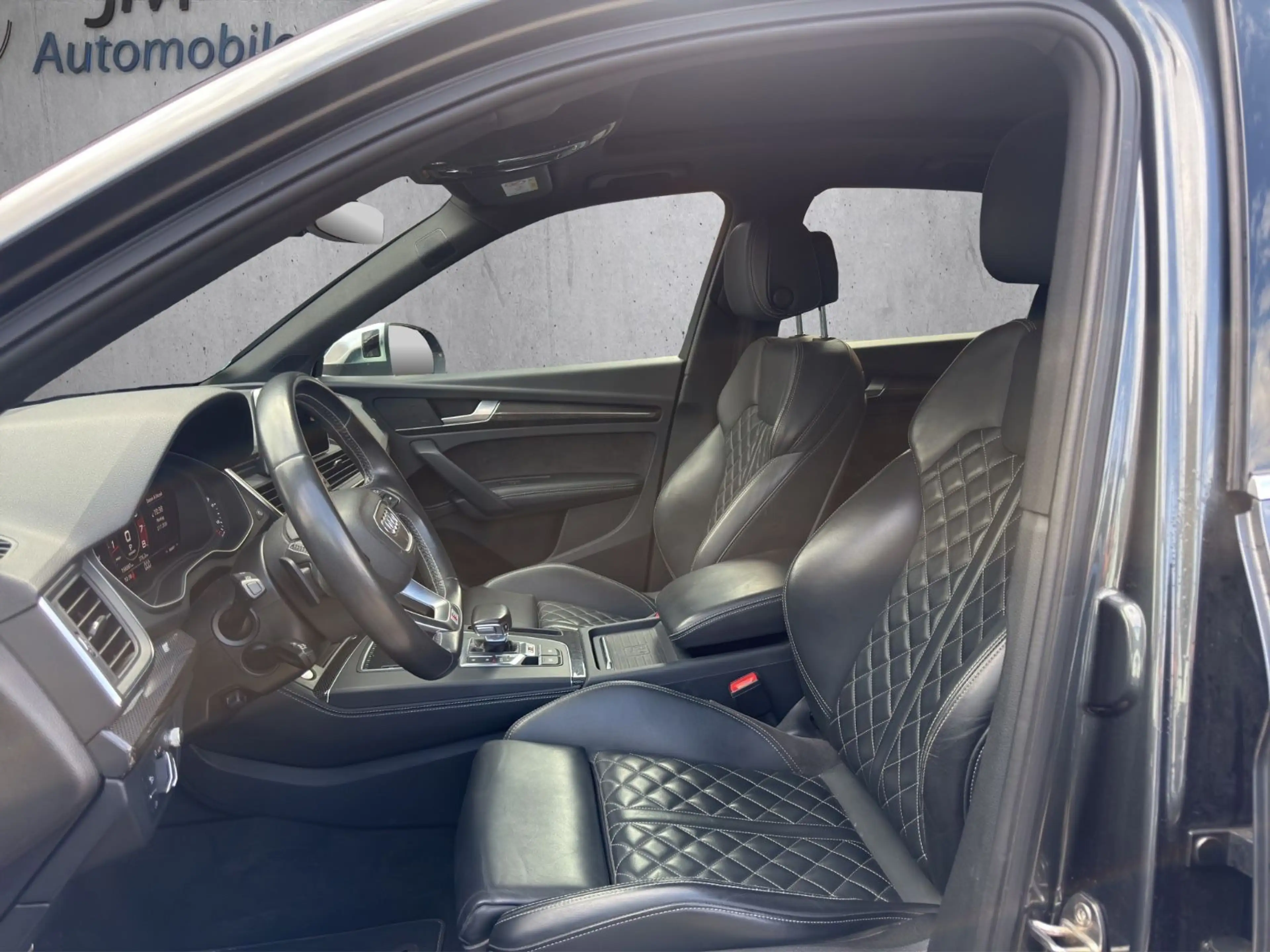 Audi SQ5 3.0 TFSI quattro Pano B&O Standheizung — photo 9