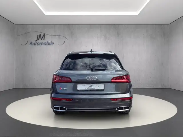 Audi SQ5 view 5