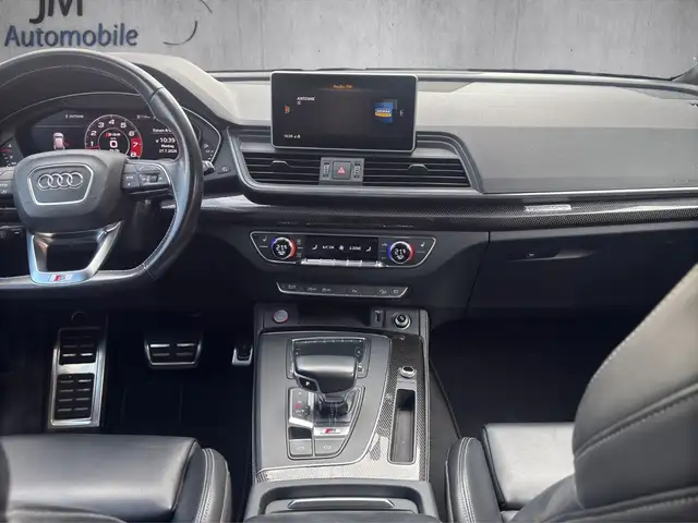 Audi SQ5 view 13