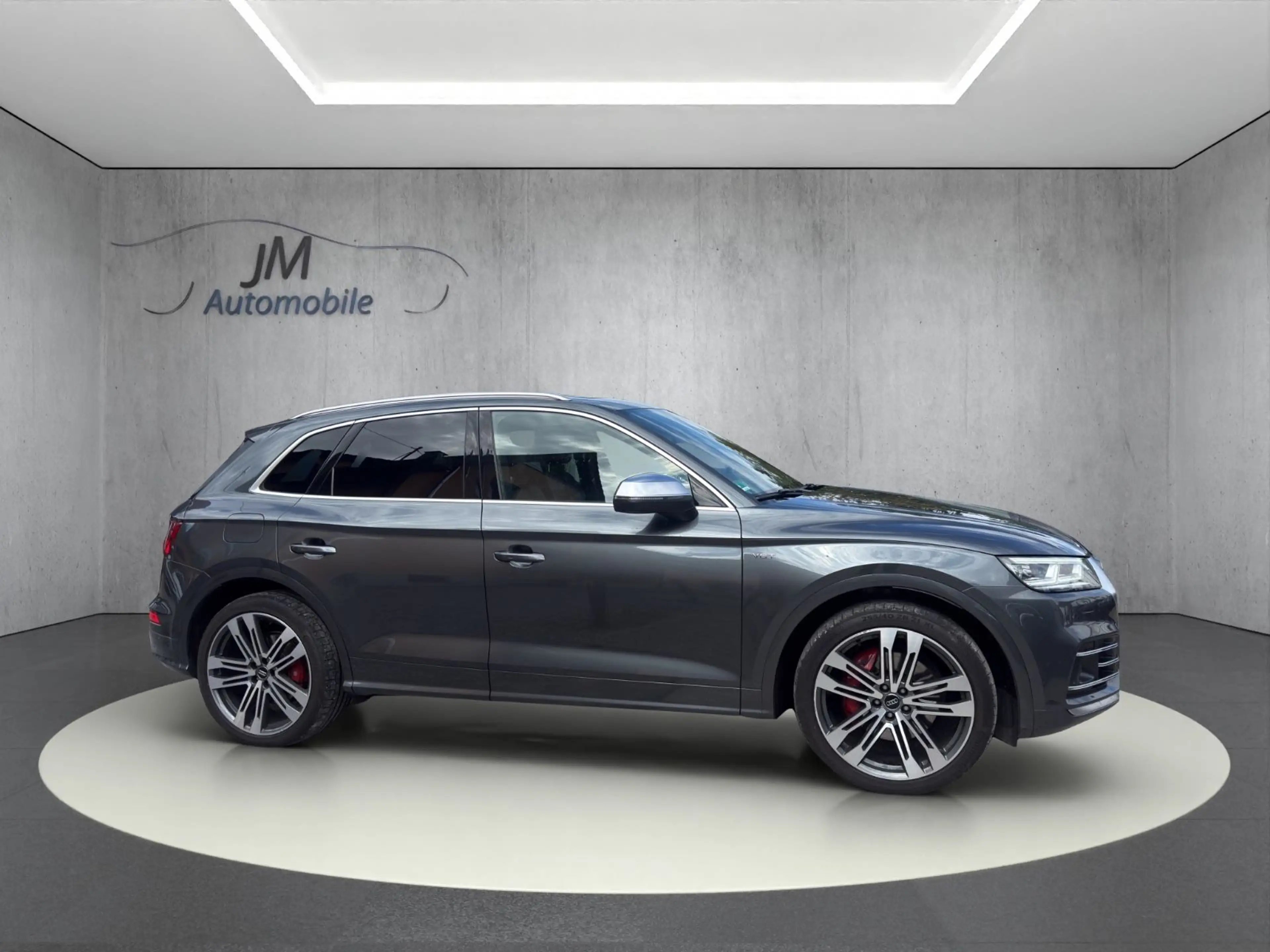 Audi SQ5 3.0 TFSI quattro Pano B&O Standheizung — photo 8