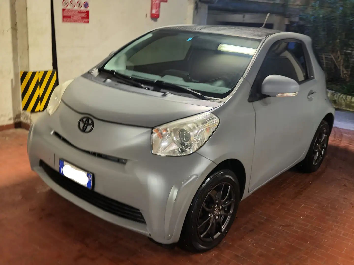 Toyota iQ 1.0 Trend CVT - 1
