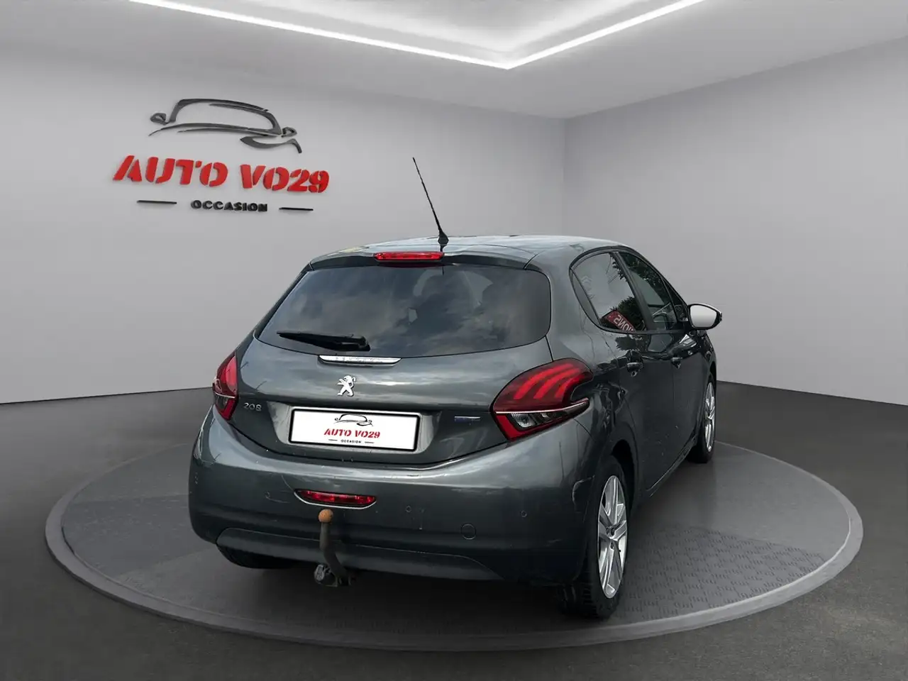 Peugeot 208 208 — photo 6