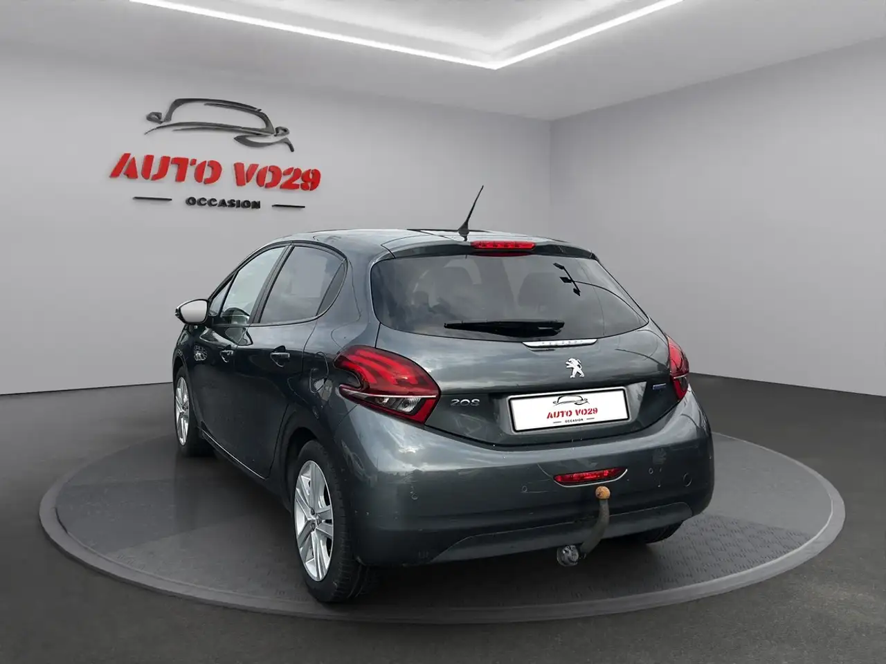 Peugeot 208 208 — photo 4