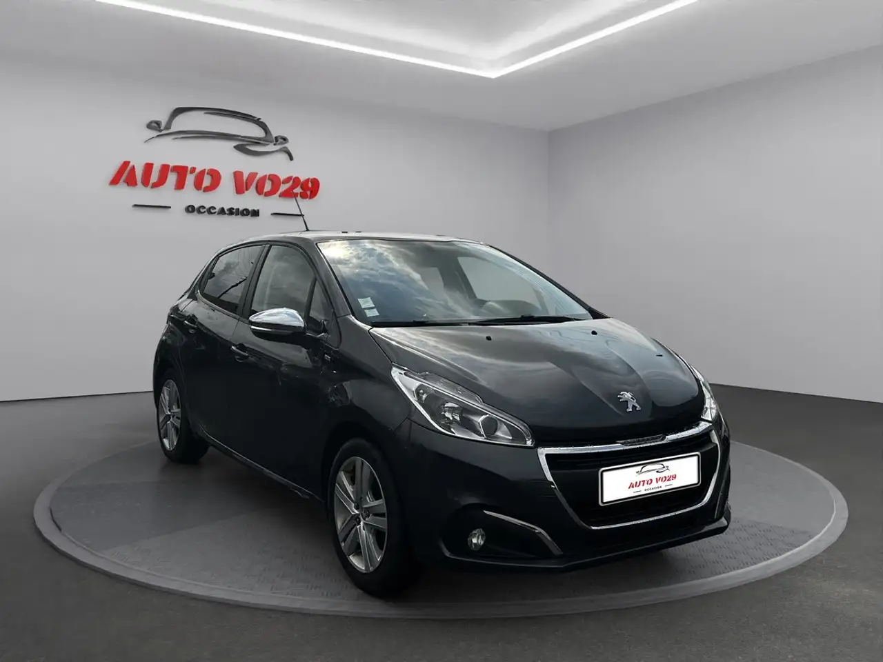 Peugeot 208 208 — photo 8