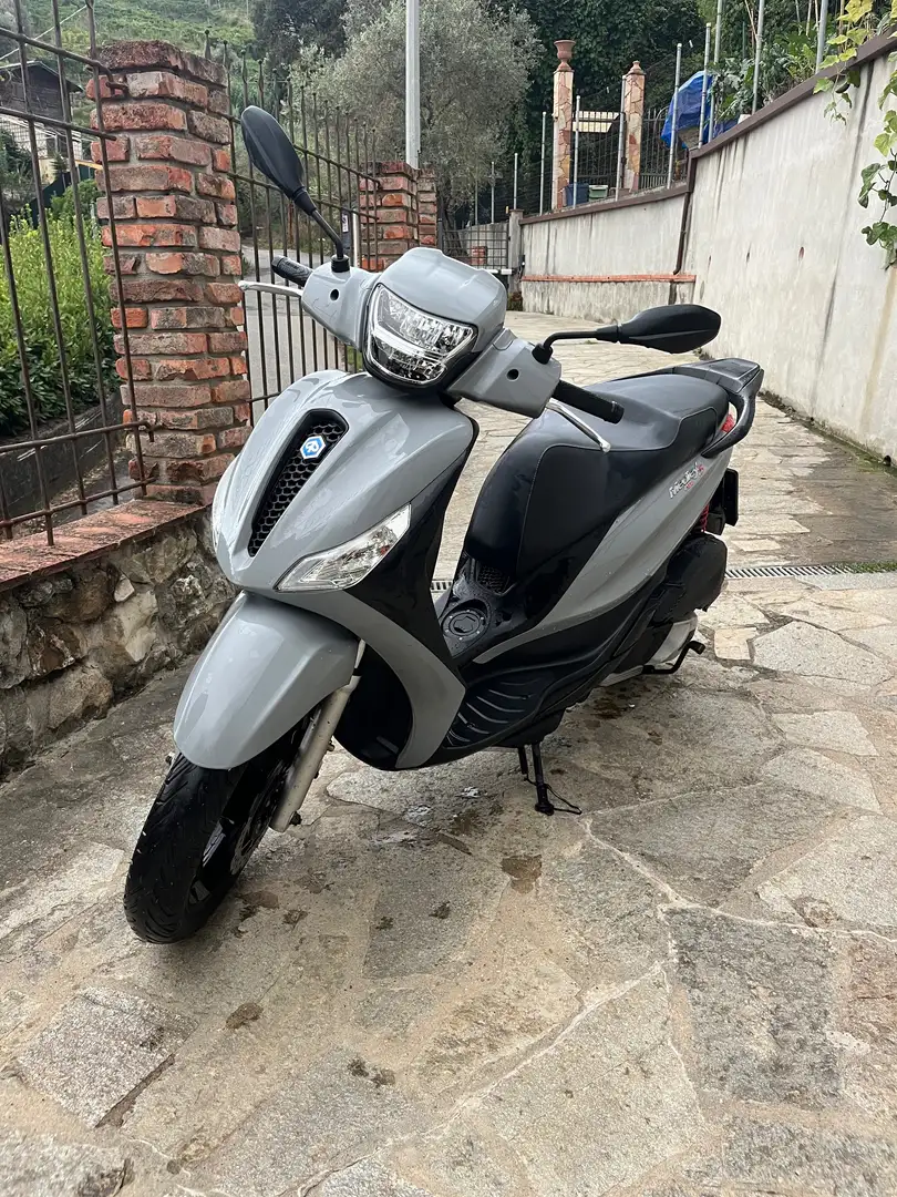 Piaggio Medley 125 s Grigio - 1
